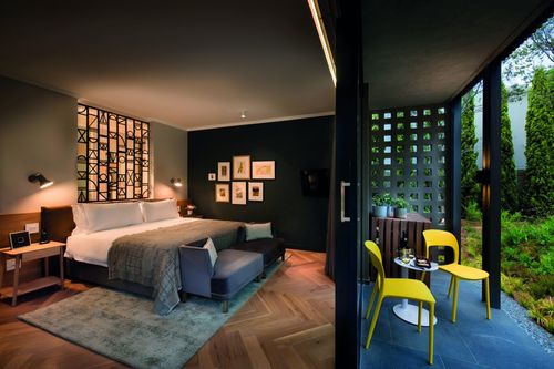 Ekskluzywny azyl w miejskiej scenerii - hotel The Peech z niezwykłą koncepcją projektową